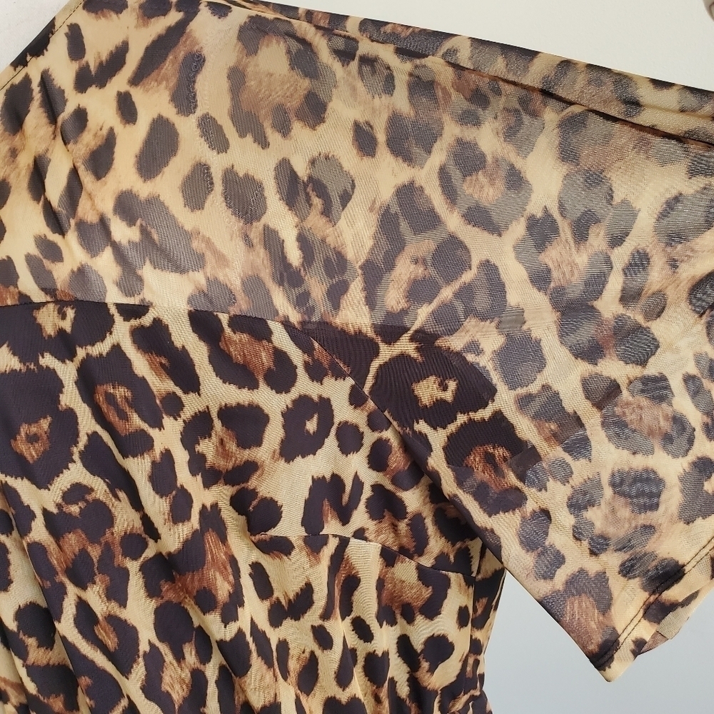 ASOS Curve Leopard Print Mesh Tea Dress - Picture 4 of 11